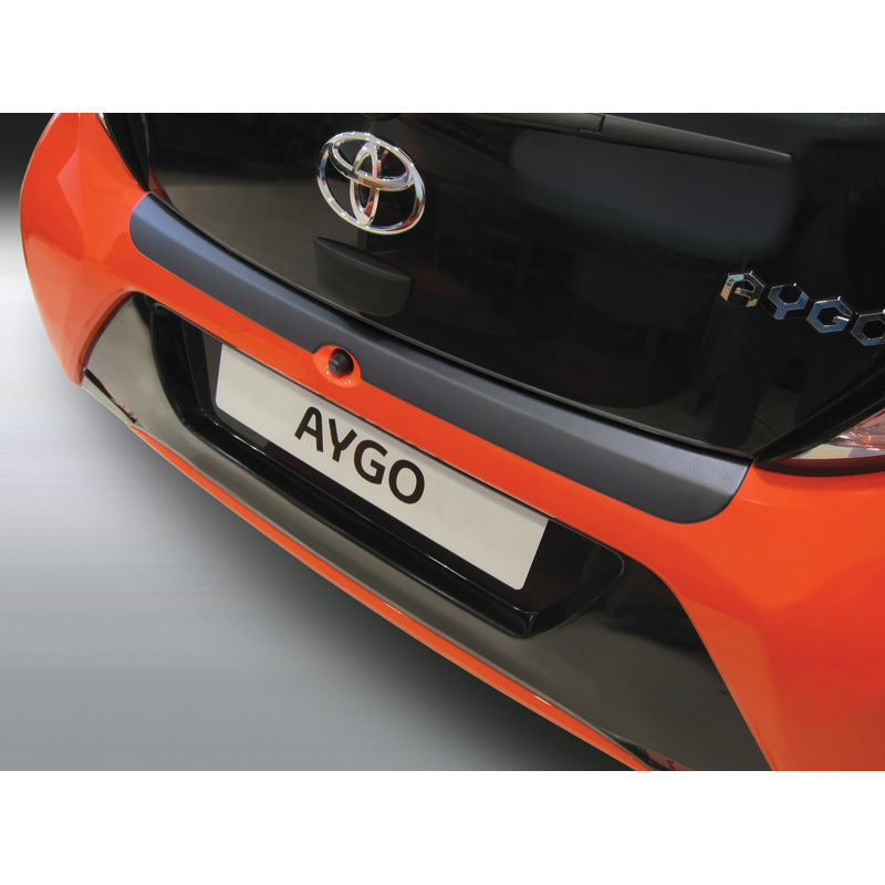 RGM, takapuskurin suoja, ABS-muovi, sopii Toyota Aygo 3/5-ovinen 7/2014- musta