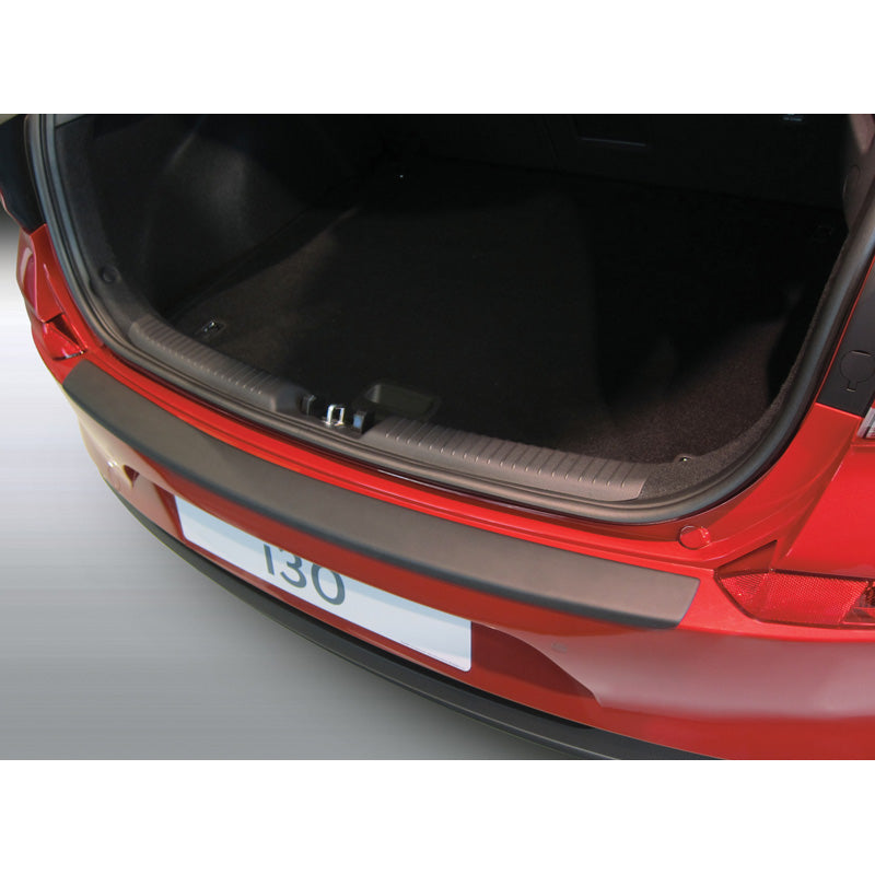 RGM, takapuskurin suoja, ABS-muovi, musta, sopii Hyundai i30/i30N HB 5 ovea (2017-2020)