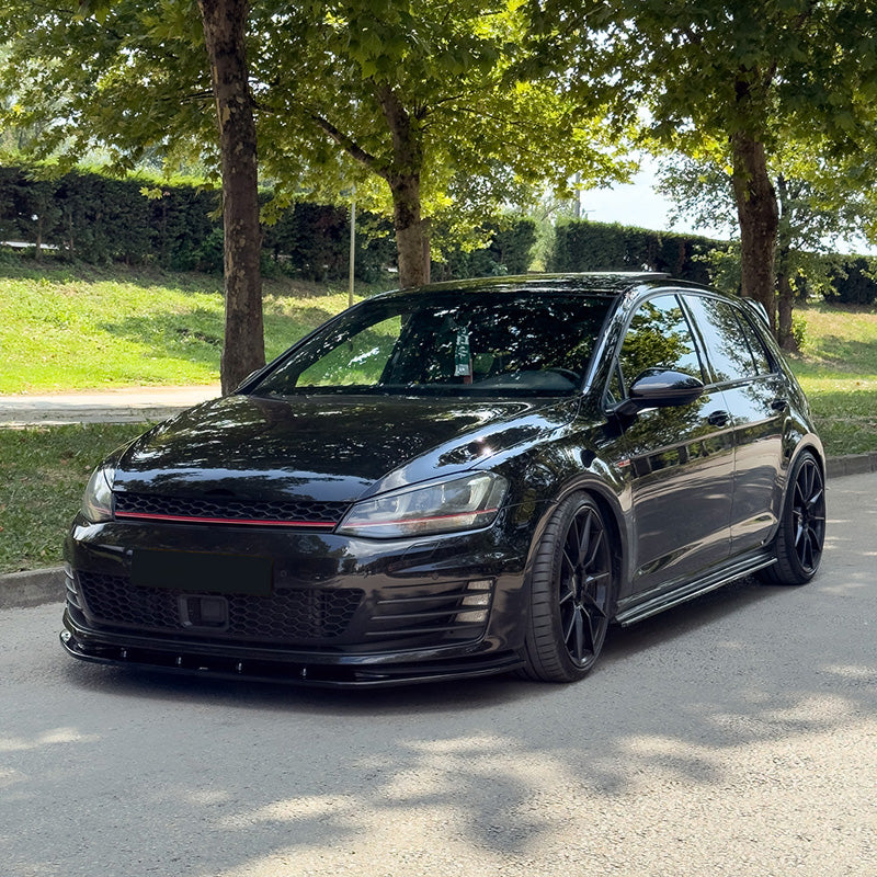 OneWay, täydellinen korisarja, kiiltävän musta, sopii Volkswagen Golf VII HB GTi/GTD (2013-2016)