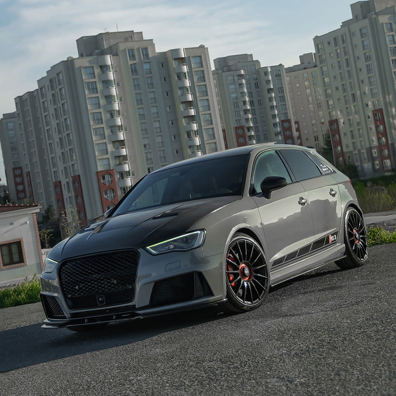 OneWay, täydellinen korisarja, kiiltävän musta, sopii Audi RS3 8V Sportback (2015-2016)