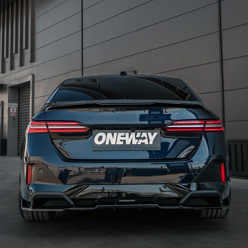 OneWay, Komplet bodykit, Gloss sort, passer til BMW 5-Serie G60 Sedan M-Pack (2023- inkl. i5)