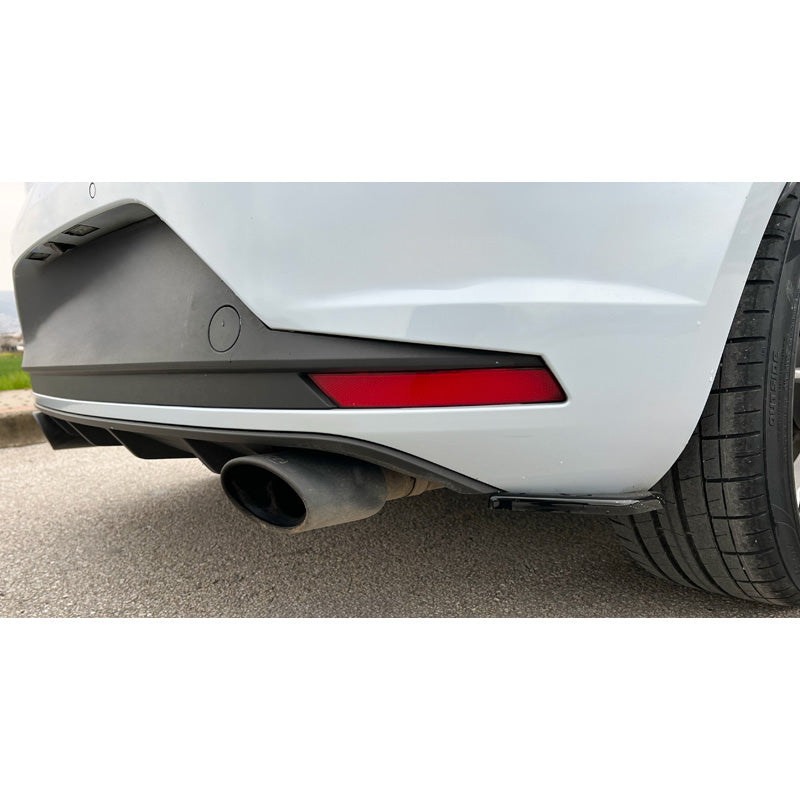 OneWay, Bakre sidodiffusorer, högglanssvart, Passar till Seat Leon (5F) HB FR/Cupra 2013-2016, 2-delat set