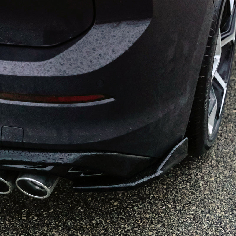 OneWay, Alalippa, kiiltävänmusta, sopii Volkswagen Golf VIII HB 3/5-ovinen (2020-2024) & FL (2024-) ei GTi/GTD/GTE/R/R-Line
