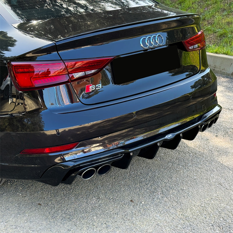 OneWay, takapuskuriin asennettava diffuusori, kiiltävä musta, sopii Audi S3 Sedan 8V Facelift (2016-2020)