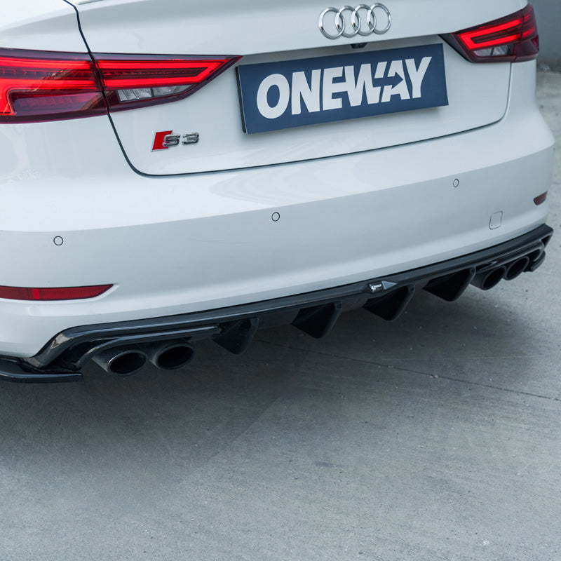 OneWay, takapuskuriin asennettava diffuusori, kiiltävän musta, sopii Audi S3 Sedan 8V 2013-2016
