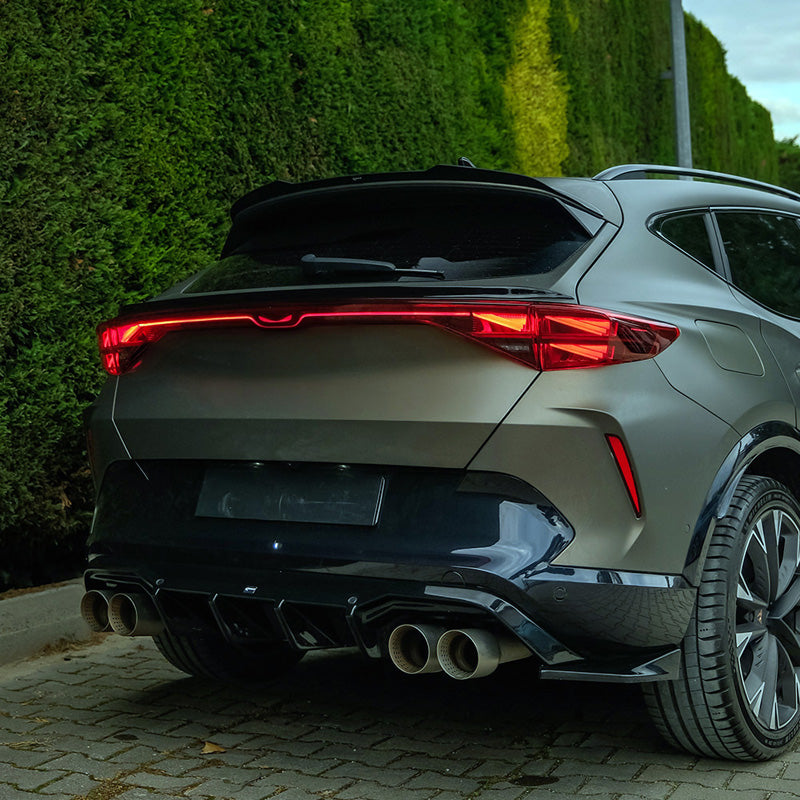 OneWay, etulippa, kiiltävä musta, sopii Cupra Formentor Facelift 2024- lukuun ottamatta VZ5 - Version 2