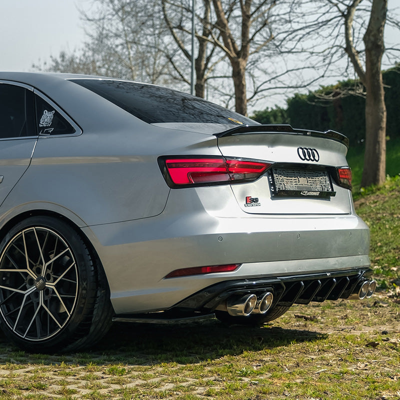 OneWay, takapuskurin diffuusori, kiiltävä musta, sopii Audi A3 (8V) Sedan Facelift 2016-2020