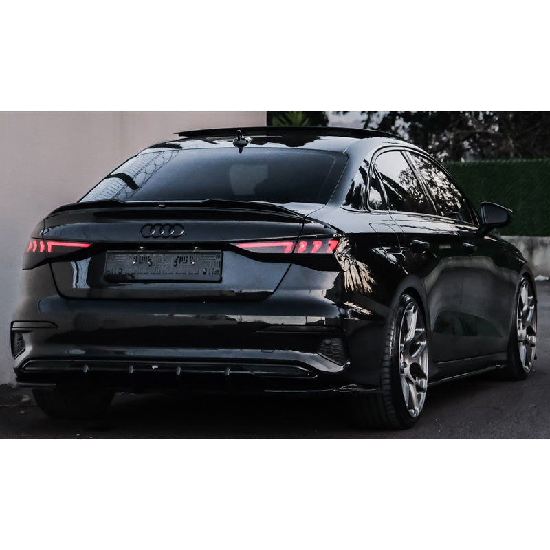 OneWay, takapuskurin diffuusori, kiiltävä musta, sopii Audi A3 (8Y) Sedan/Sportback 2020-2024, ilman S-Line/S3/RS3