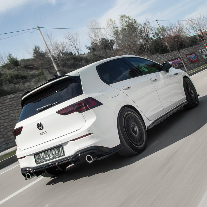 OneWay, kattospoilerin suojus, kiiltävä musta, sopii Volkswagen Golf VIII HB GTI 2020-