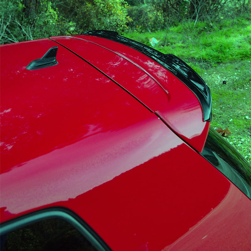 OneWay, Kattospoileri, Kiiltävä musta, sopii Volkswagen Golf VI GTi/GTD/R (2008-2012)