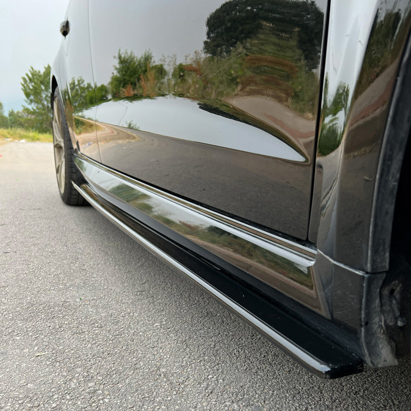 OneWay, sidokjolar, blank svart, passar till Audi RS3 8V Sportback (2015-2020), 2 delar