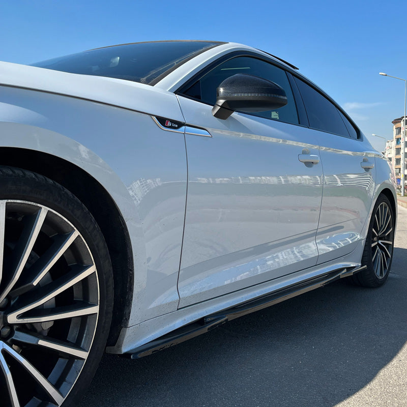 OneWay, sidokjolar, blank svart, passar till Audi A5 F5 Sportback S-Line/S5 Facelift 2019-, 2-delat set