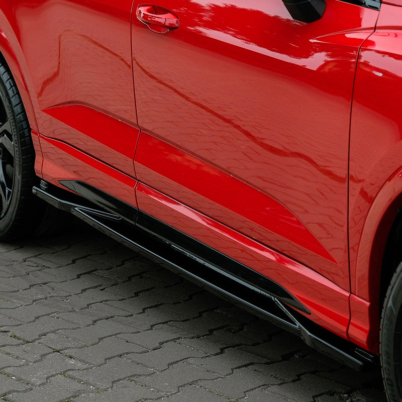 OneWay, sivuhelmat, kiiltävän musta, sopii Audi Q3 (F3B) S-Line & Q3 Sportback (F3N) S-Line (2019-2025)