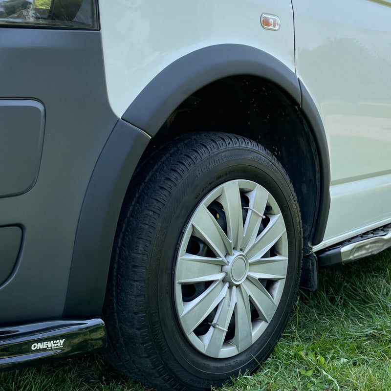 OneWay, skärmkanter, matt svart, passar till Volkswagen Transporter T5/T5.1 2003-2015, 8 st.