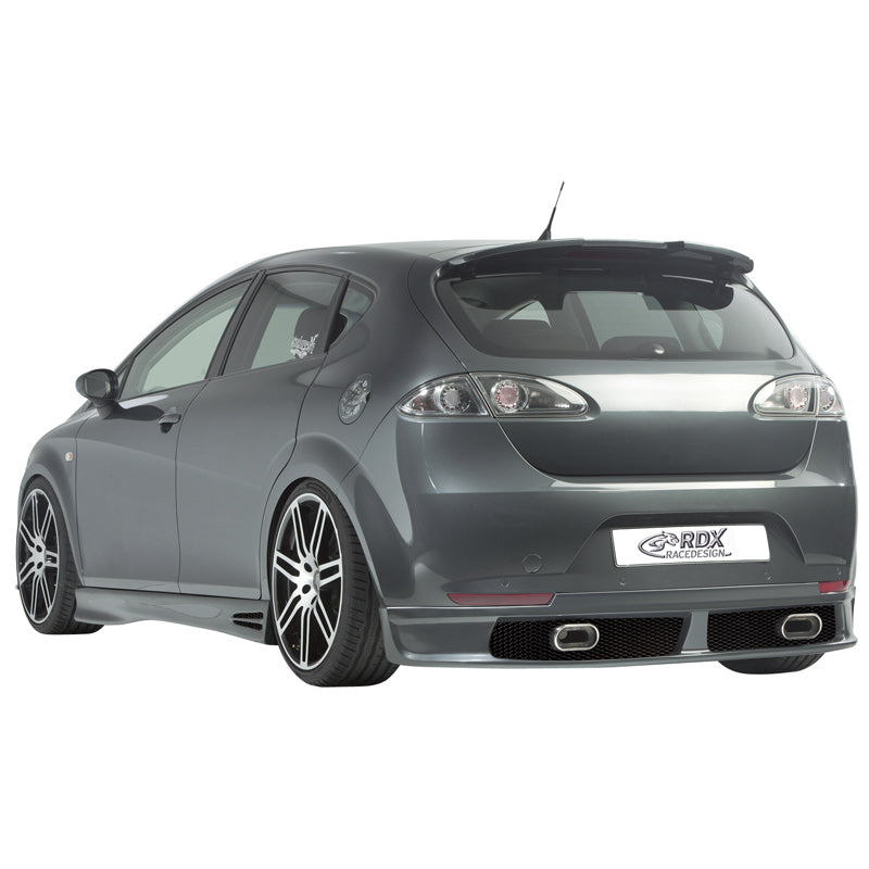 RDX Racedesign, takapuskurin helma, sopii Seat Leon 1P 2005-2009 ilman FR/Cupraa (PU)