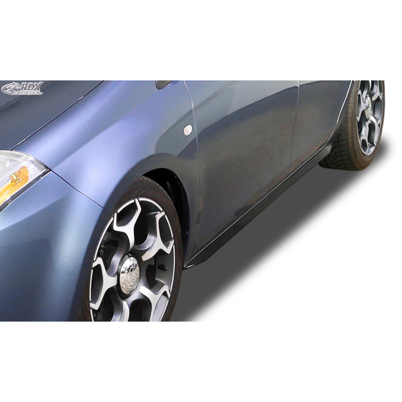 RDX Racedesign, sivuhelmat 'ohut', sopii Fiat Bravo 2007-2014 (ABS kiiltävänmusta)