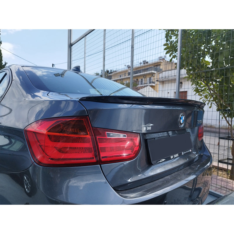 Motordrome, takaluukun lippa, sopii BMW 3-series F30 Sedan 2011-2018 (PU)