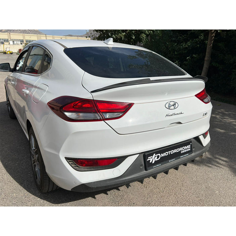 Motordrome, takaluukun lippa, sopii Hyundai i30 III Fastback incl. N-Line 2017- (ABS kiiltävänmusta)